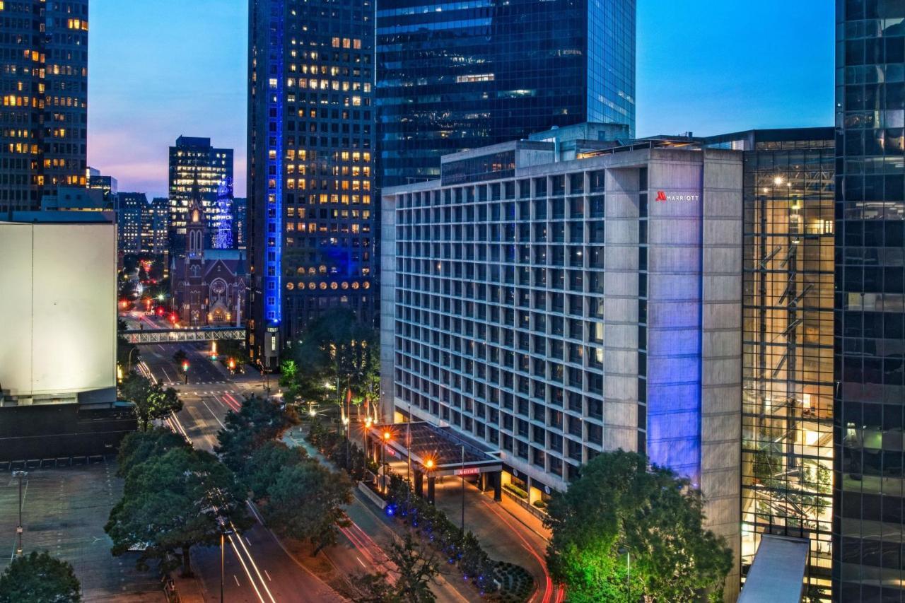 Dallas Marriott Downtown Exterior photo